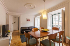 C2 Bairro Alto 18th century beautiful apartment